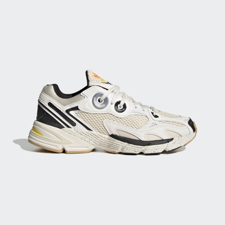Sapatos Brancos Adidas Astir