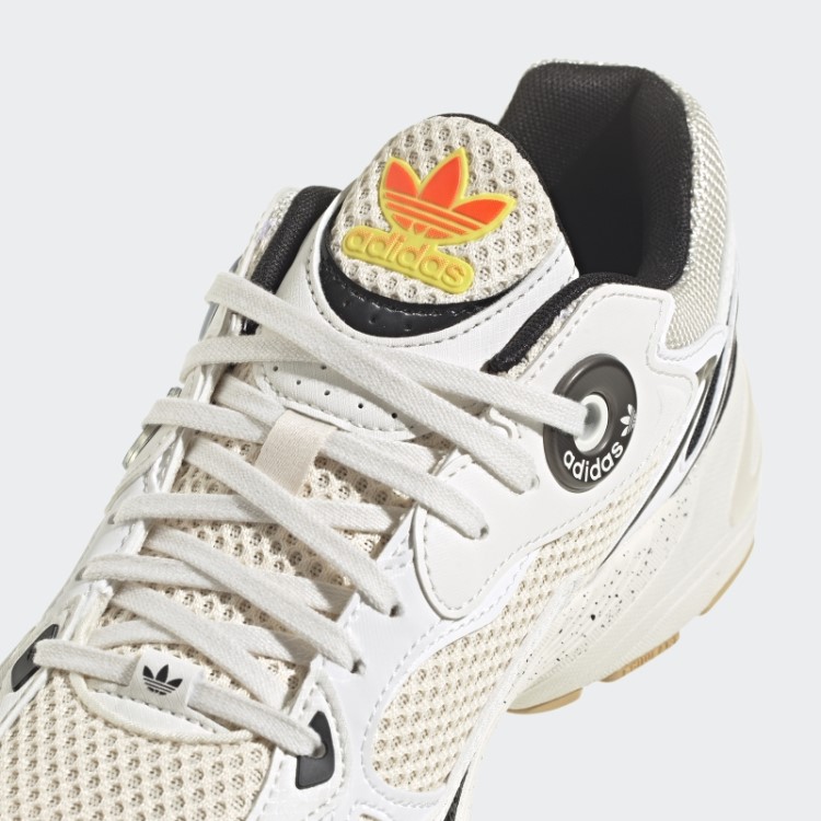 Sapatos Brancos Adidas Astir