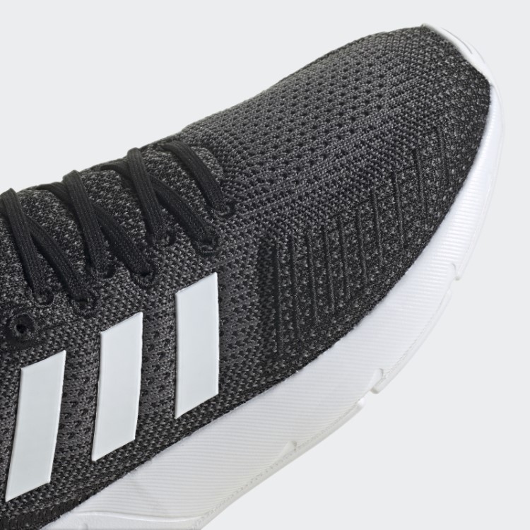 Tênis Adidas Preto Swift Run 22 Estiloso