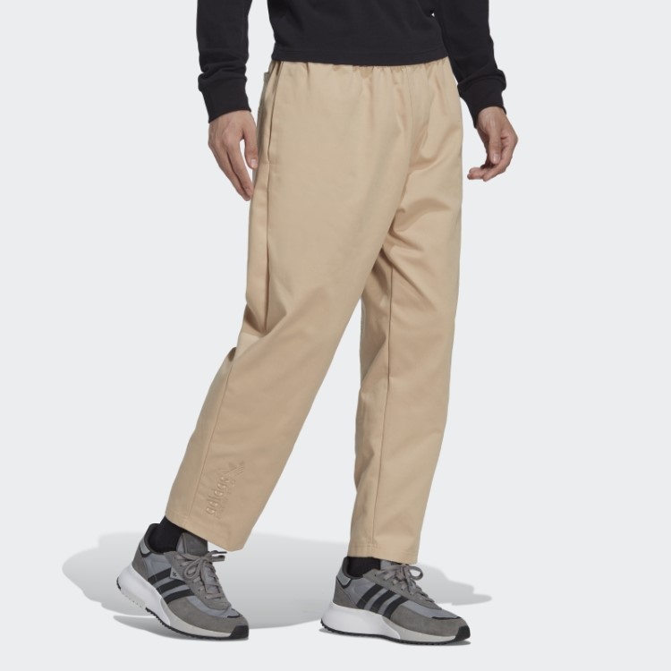 Calça Chino Com Estampa Bege Adidas