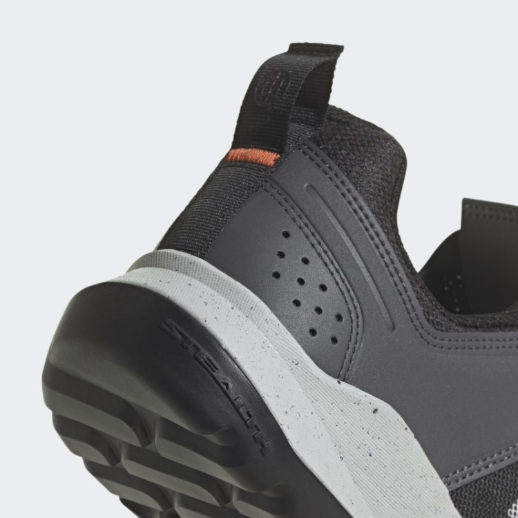 Tênis Preto Adidas Five Ten Trailcross Xt