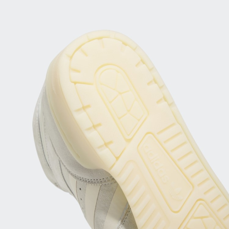 Tênis Branco Rivalidade Adidas