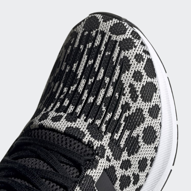 Tênis De Corrida Swift Adidas Raw White
