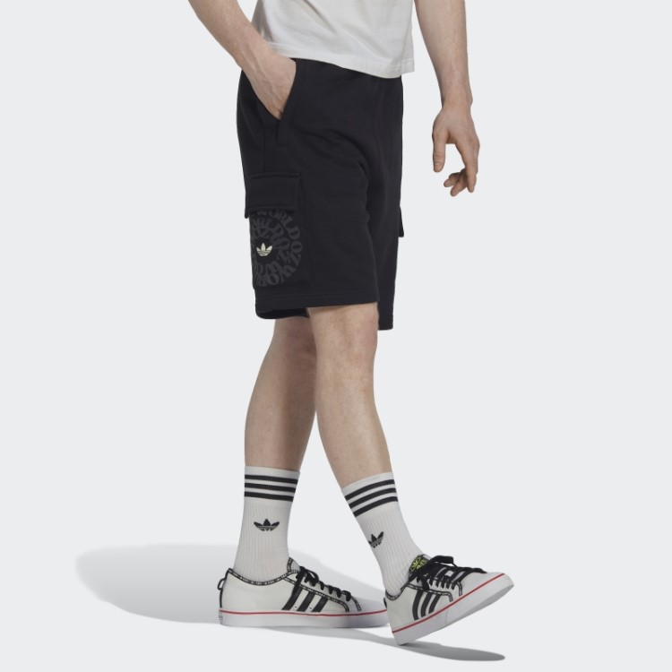 Shorts Cargo Gráfico Ozworld Preto Adidas