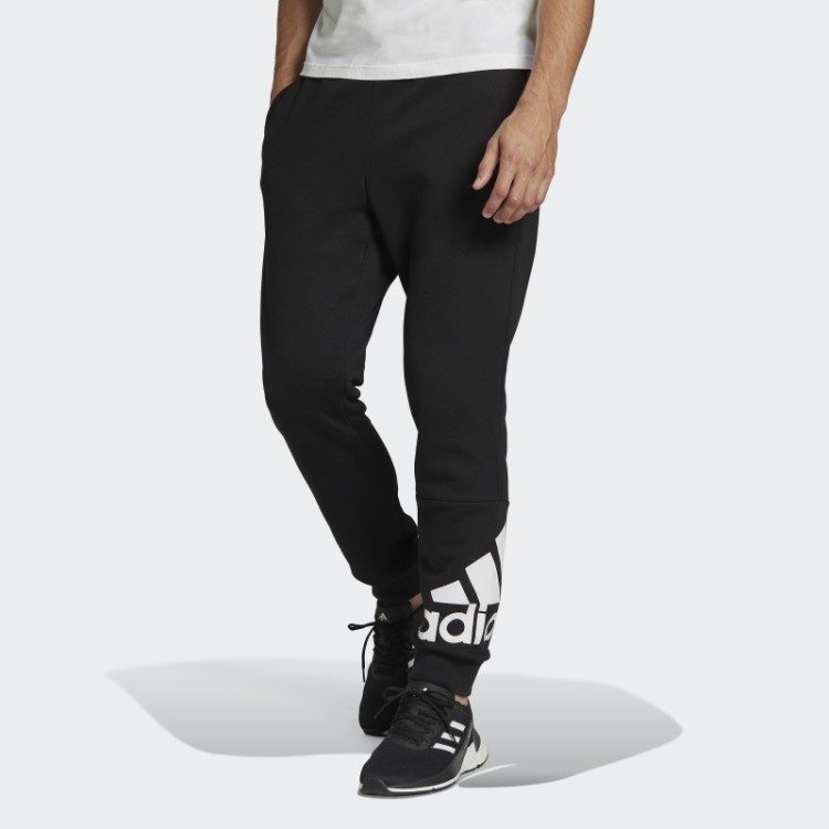 Calça De Logo Com Punho Cônico De Lã Essencial Adidas Preta