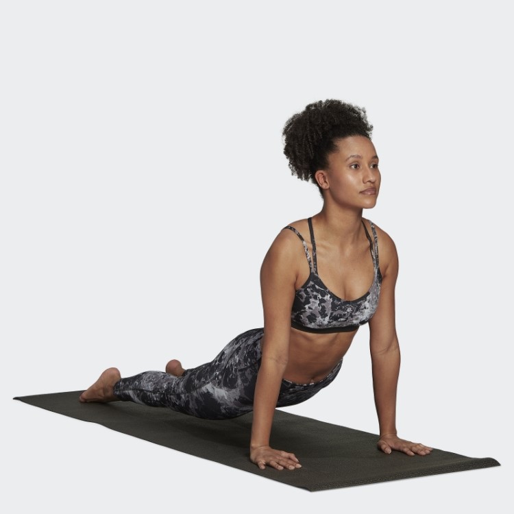 Sutiã Estampado Allover Preto Para Estúdio Com Suporte à Luz Para Yoga Adidas