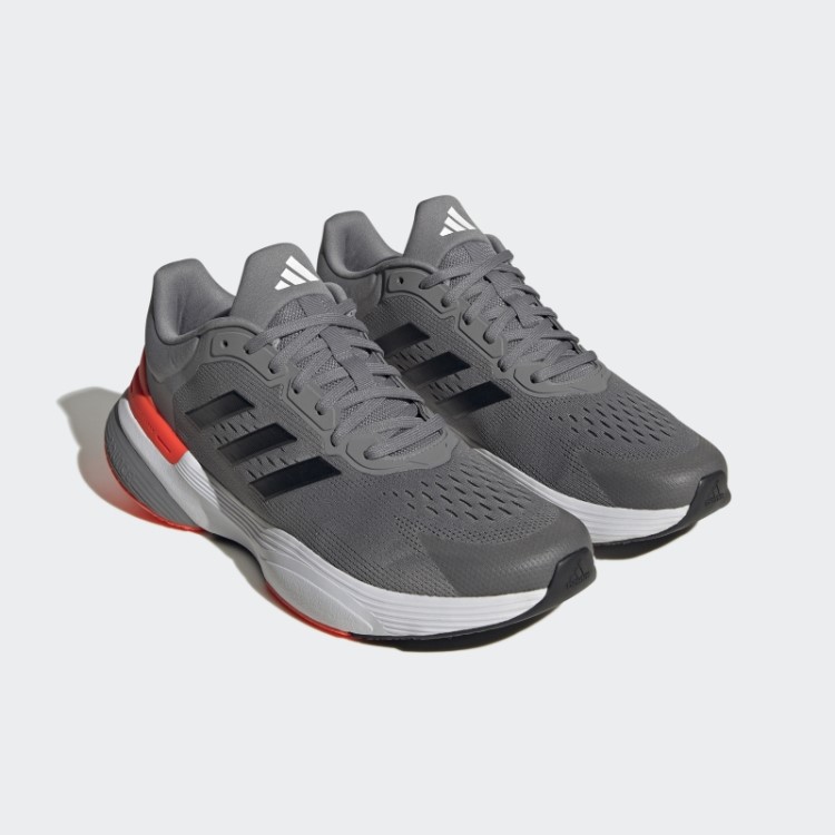 Tênis Adidas Black Response Super 3.0