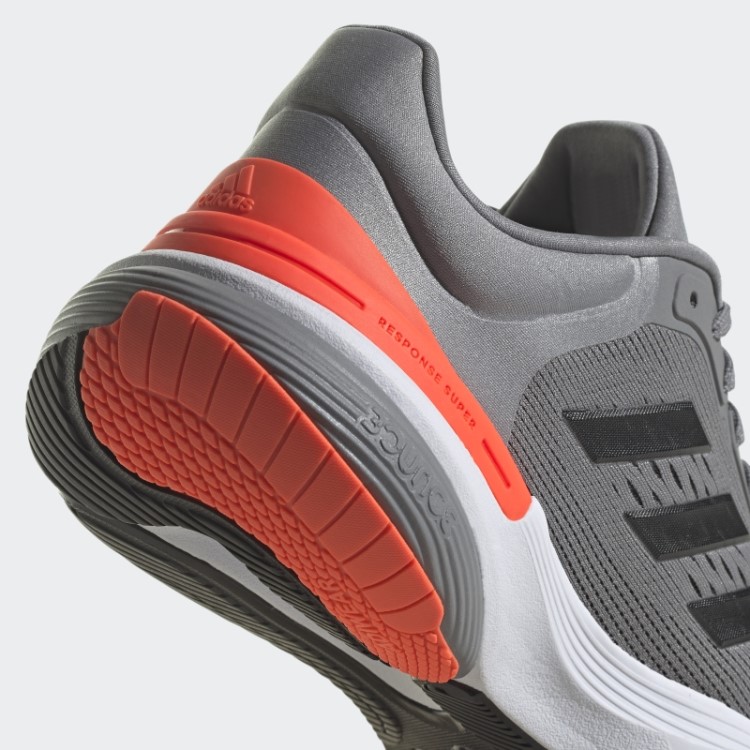 Tênis Adidas Black Response Super 3.0