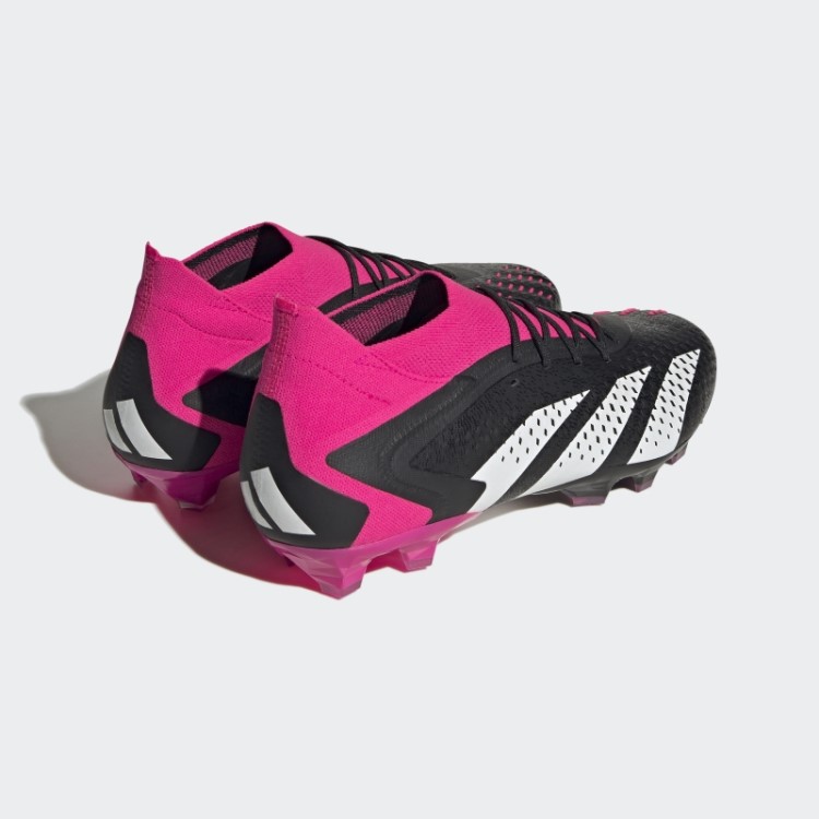 Botas De Grama Artificial Adidas Black Predador Accuracy.1