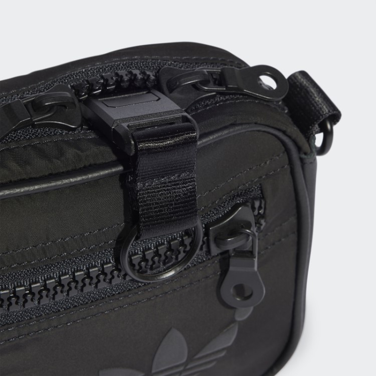 Clutch Preta Adidas Versão Azul Mini Avião