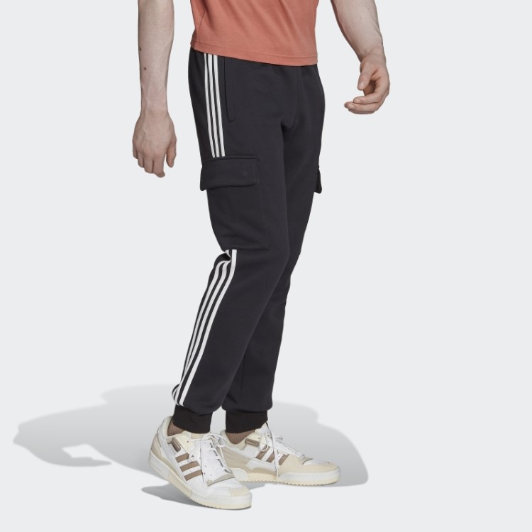 Calça Cargo Slim Preta Adicolor Com As 3 Listras Adidas