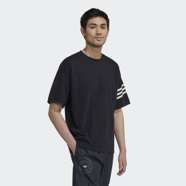 Camiseta Preta Adidas Adicolor Neuclassics
