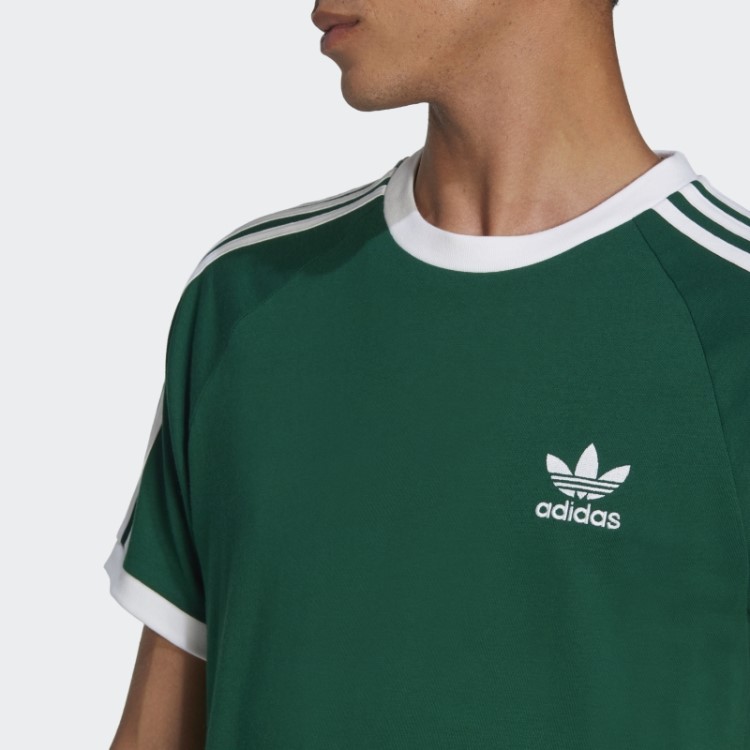 Camiseta Adidas Adicolor Classics Com As Três Listras Verde Escuro