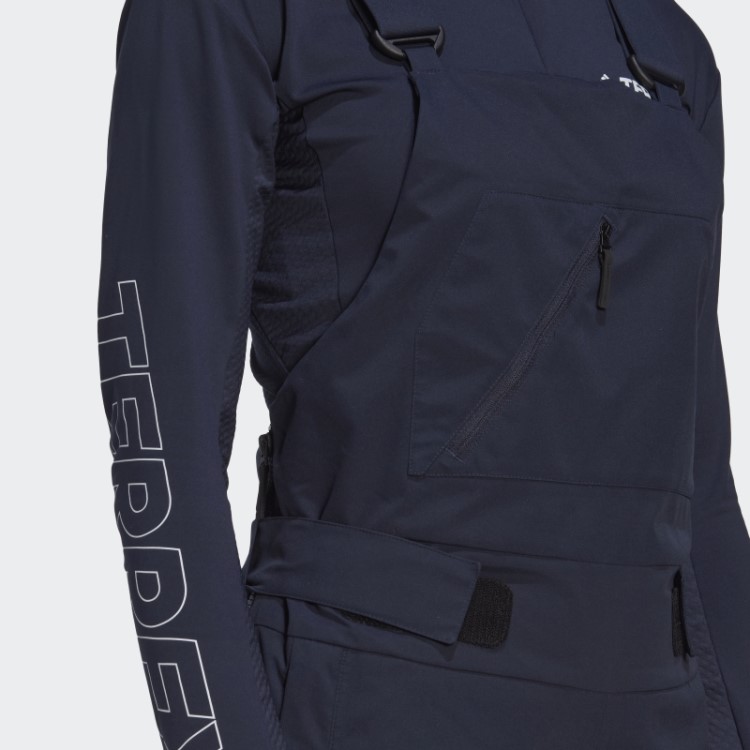 Adidas Resort Com Duas Camadas De Tinta Para Jardineiras Isoladas