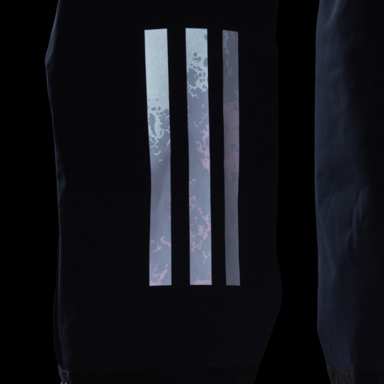 Adidas Resort Com Duas Camadas De Tinta Para Jardineiras Isoladas