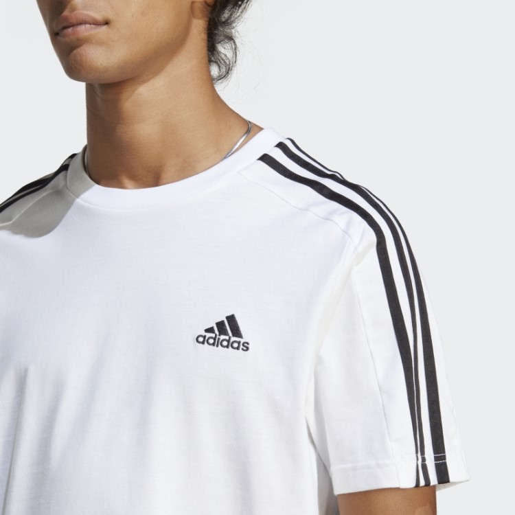 Camiseta Branca Com As Três Listras Em Jersey Simples Adidas