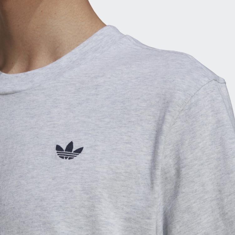 Camiseta Solta Cinza Claro Urze Adidas Varsity