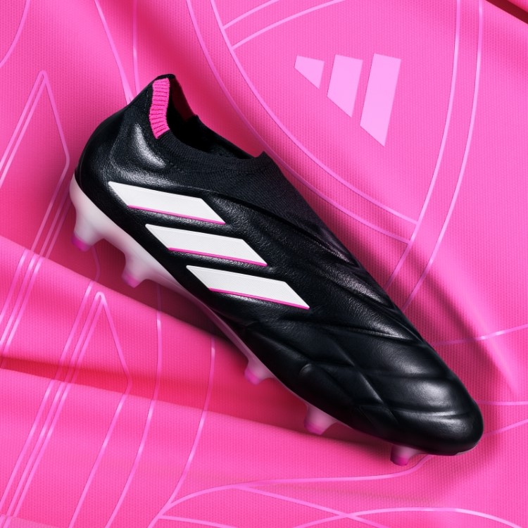 Botas De Chão Firme Copa Pure+ Adidas Pretas