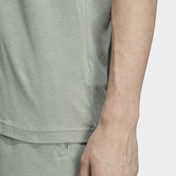 Essencial Verde Prateado+ Feito Com Cânhamo T-shirt Adidas