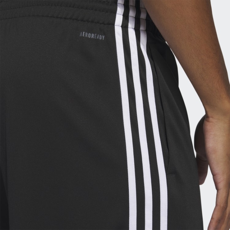 Bermuda De Basquete Adidas Legends Preta Com As Três Listras