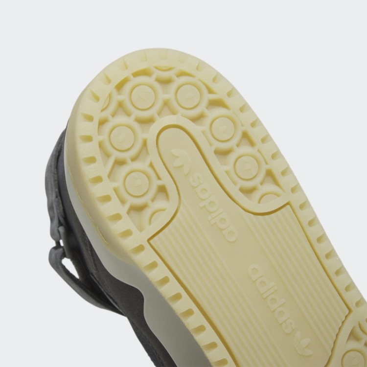 Sapato Médio Adidas Forum Cinza