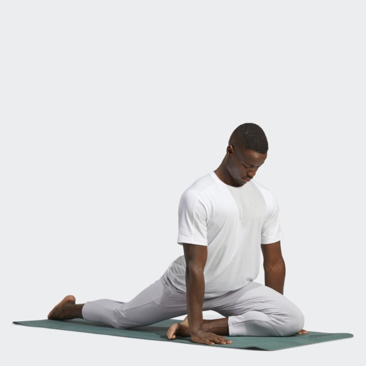 Urze Cinza Claro Projetado Para Treinamento De Yoga 7/8 Calças De Treinamento Adidas