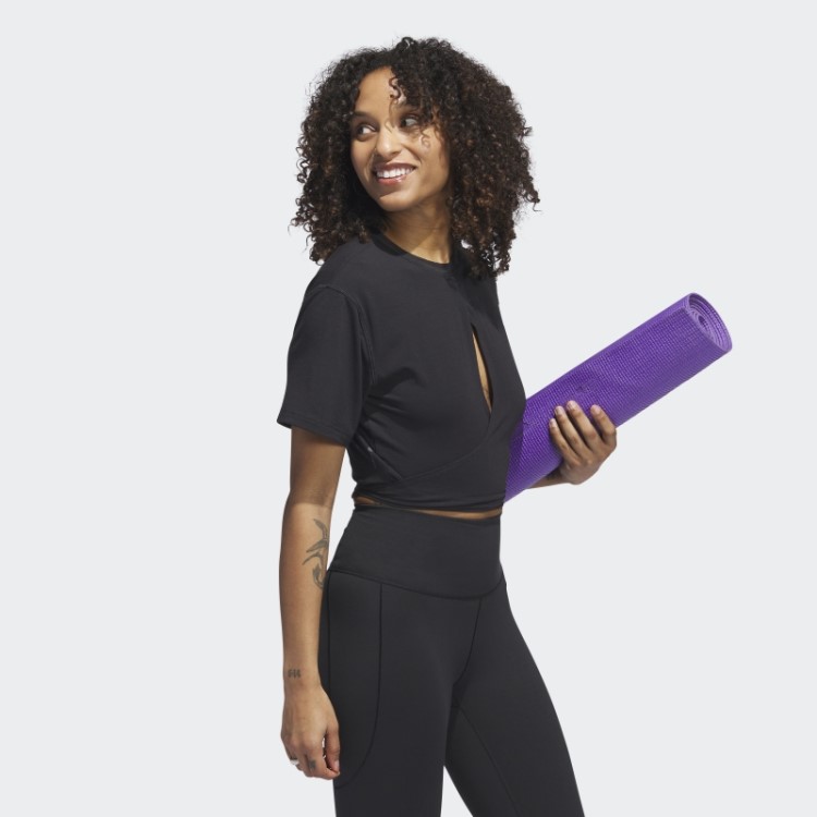 Camiseta Preta Adidas Yoga Studio