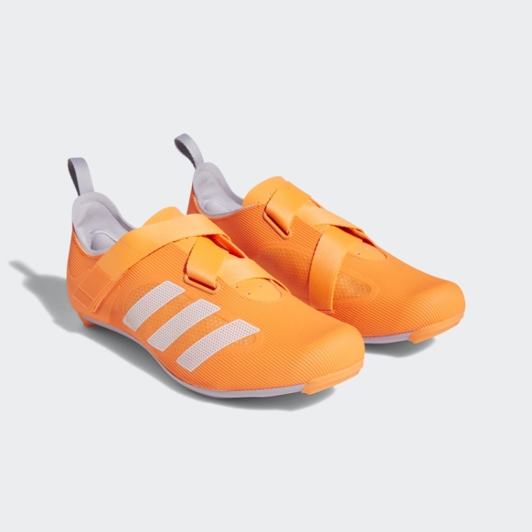 O Sapato De Ciclismo Indoor Adidas Laranja