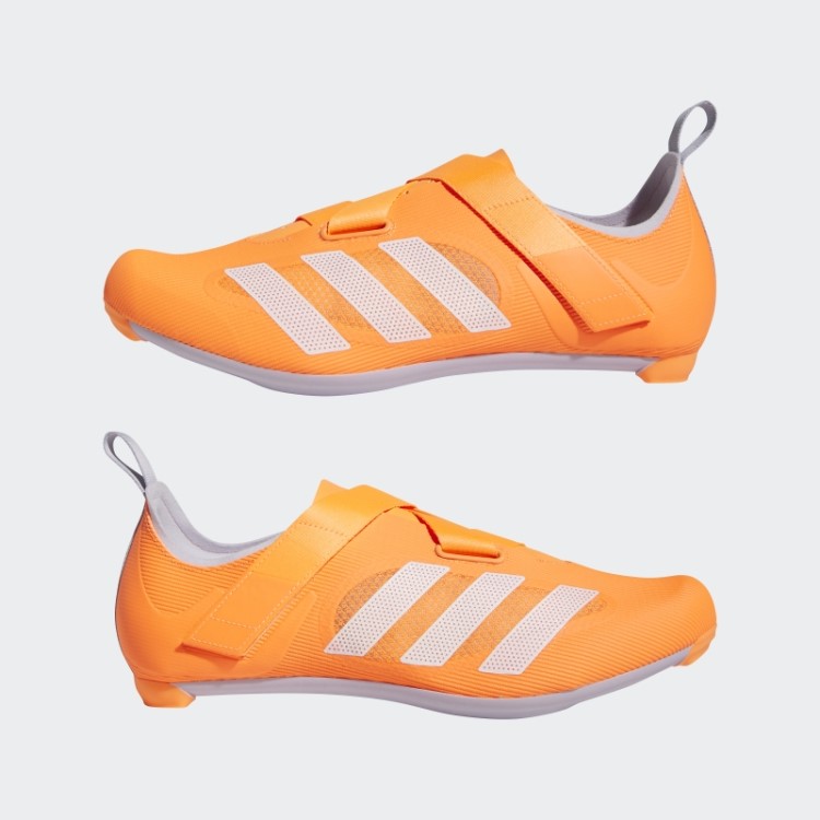 O Sapato De Ciclismo Indoor Adidas Laranja