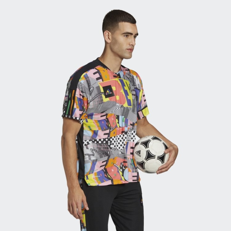 Camisa De Gênero Neutro Tiro Orgulho Adidas Multicolor