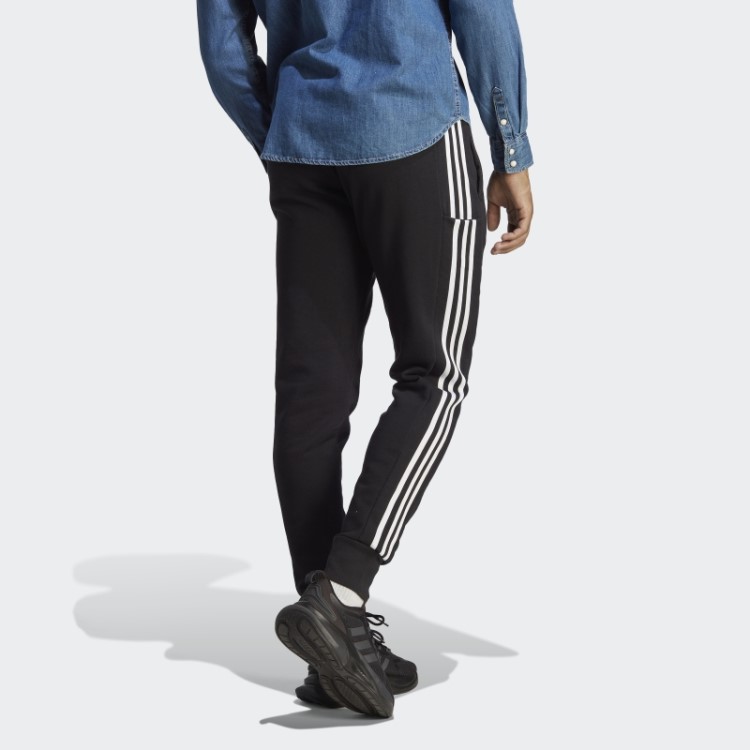 Calça Jogger Adidas Essentials French Terry Com Manguito Afunilado E As Três Listras
