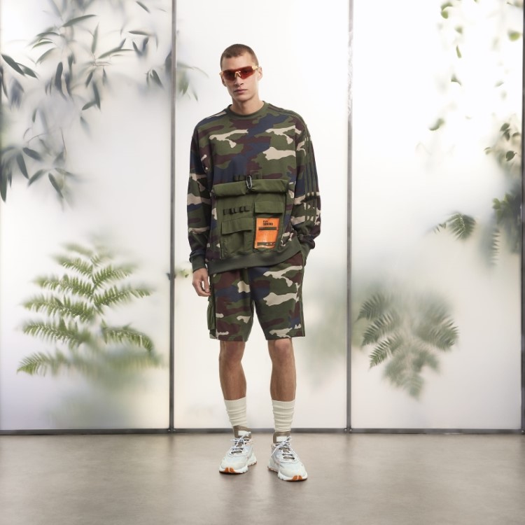 Moletom Adidas Com Estampa Camuflada E Bolso Canguru (todos Os Gêneros)