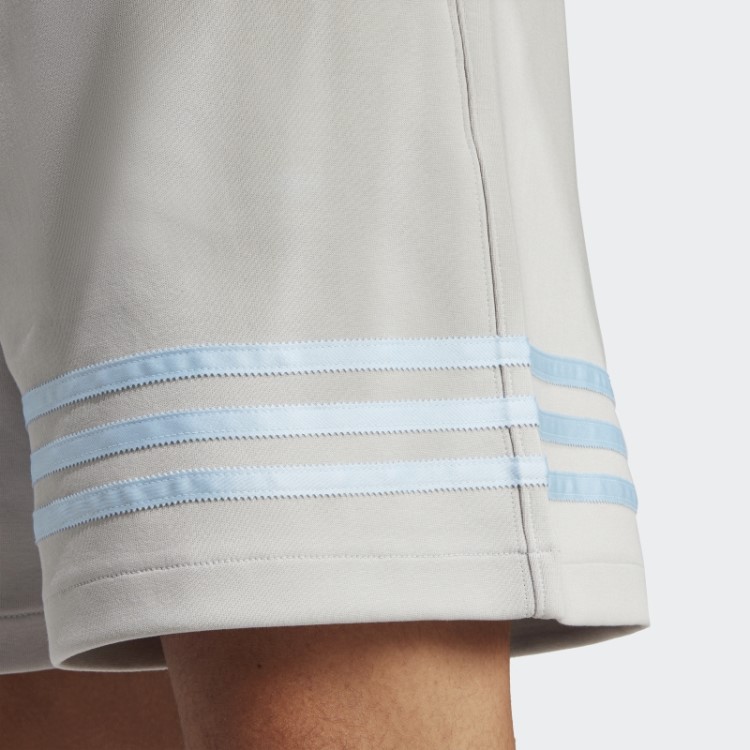 Bermuda Adicolor Neuclassics Cinza Adidas