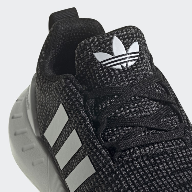 Tênis Preto Swift Run 22 Adidas