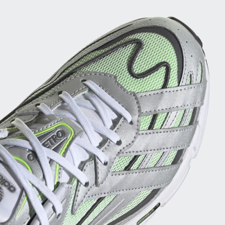 Sapatos Brancos Adidas Orketro