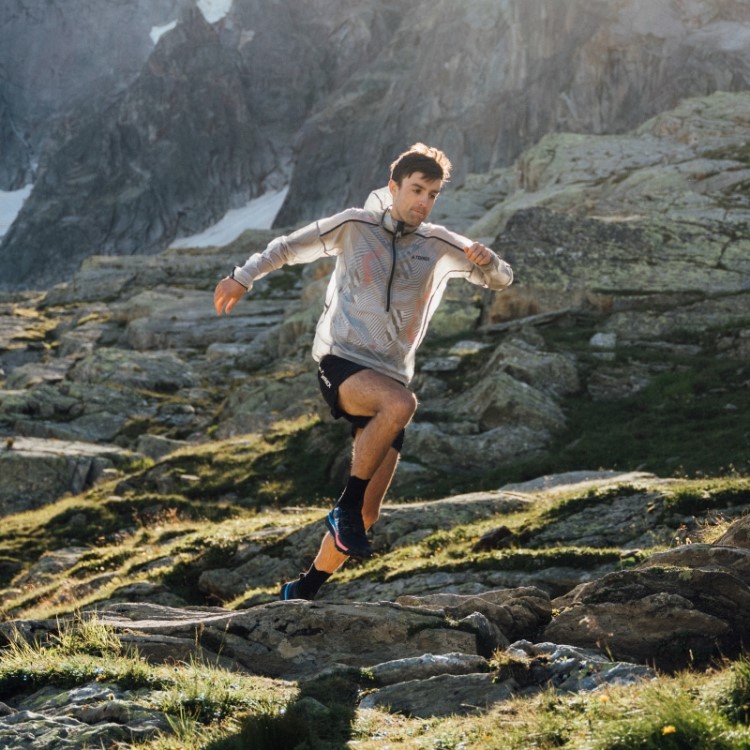 Tênis De Corrida Preto Adidas Terrex Agravic Pro