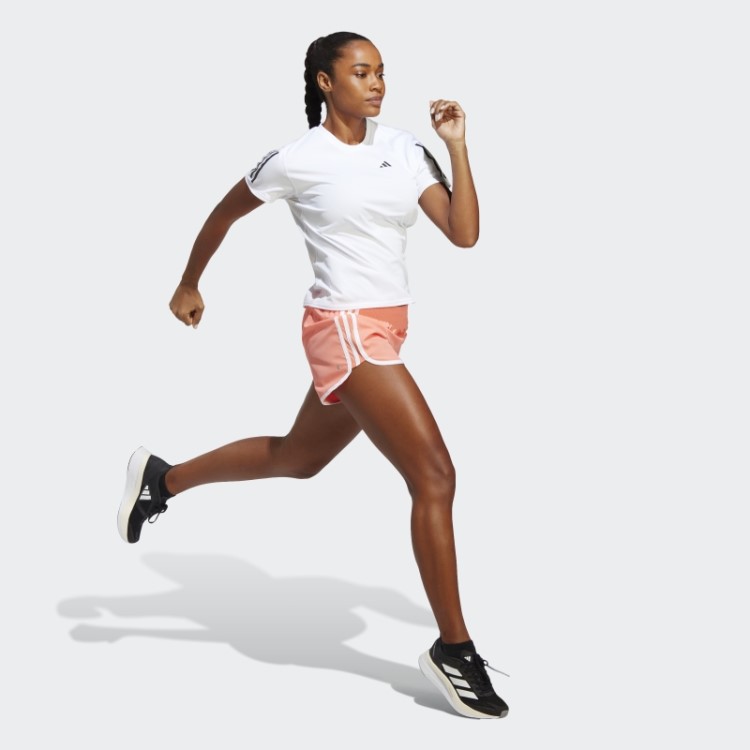 Adidas White Possui A Camiseta Run