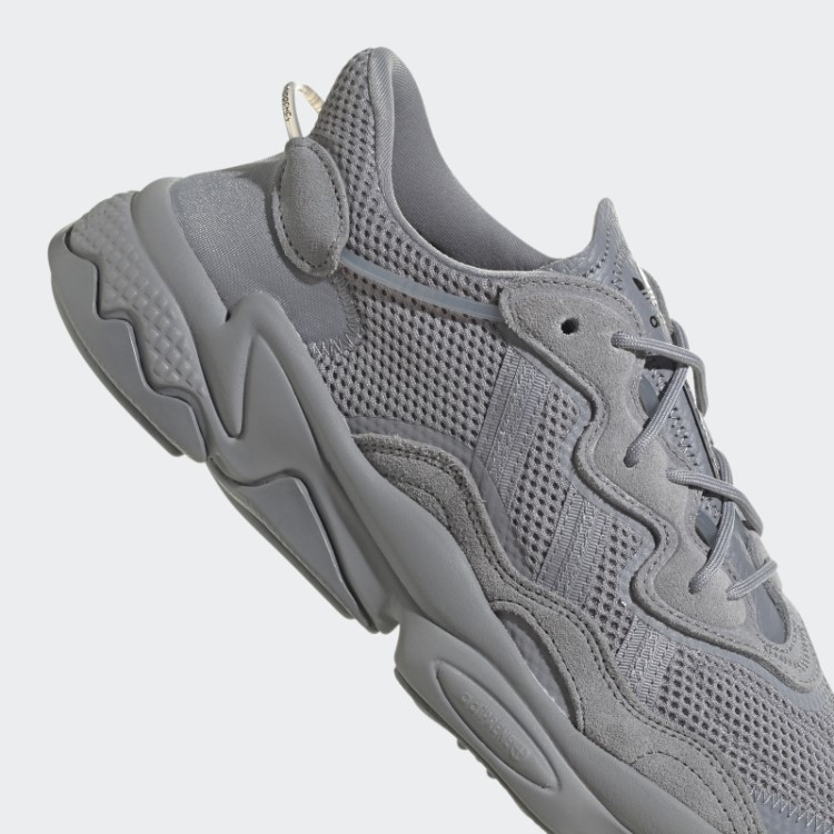 Tênis Adidas Ozweego Cinza