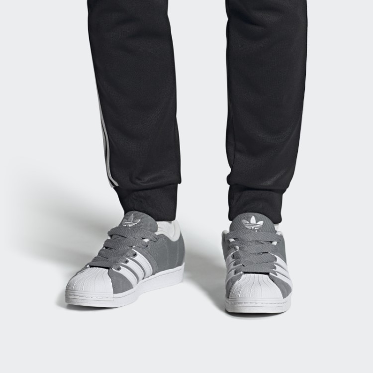 Tênis Adidas Superstar Supermodified Cinza