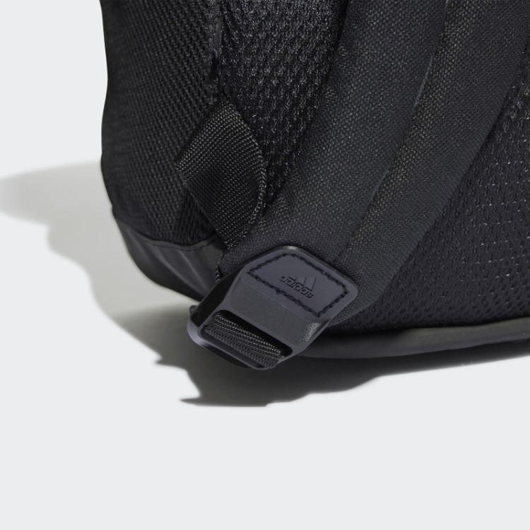 Insígnia De Movimento Da Mochila Esportiva Adidas Preta