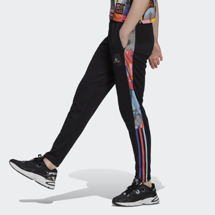 Calça Preta Adidas Tiro Orgulho
