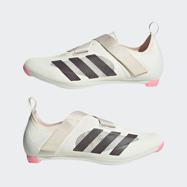 O Tênis De Ciclismo Indoor Adidas Branco