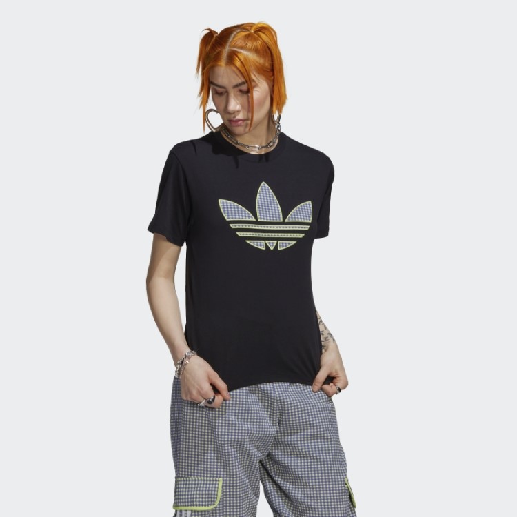 Camiseta Com Aplicação De Trevo Adidas Preta