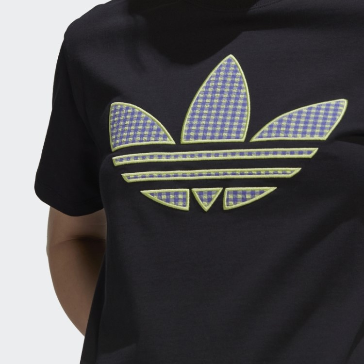Camiseta Com Aplicação De Trevo Adidas Preta