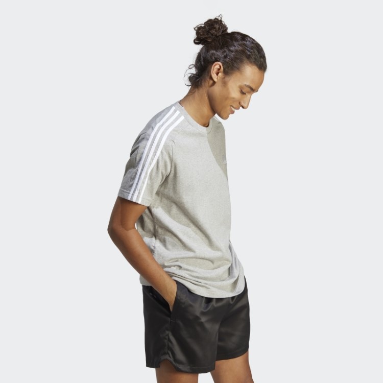 Camiseta Adidas Essentials Single Jersey Com As Três Listras Cinza Médio
