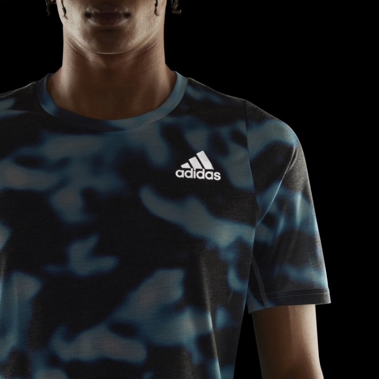 Camiseta Multicolorida Adidas Run Icons Com Estampa De 3 Barras