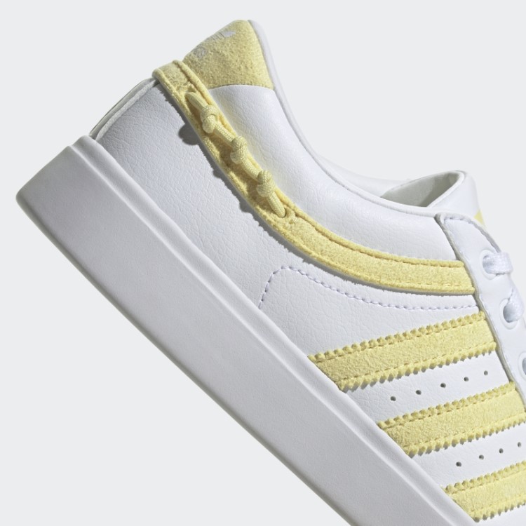 Sapatos Brancos Adidas Bryony