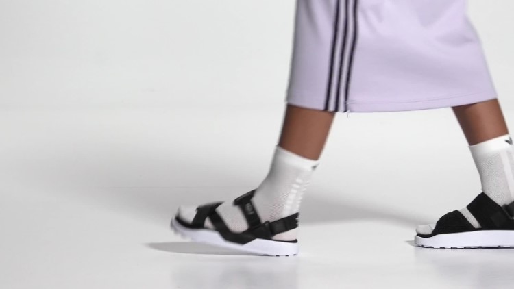 Sandálias De Aventura Adilette Preto Adidas