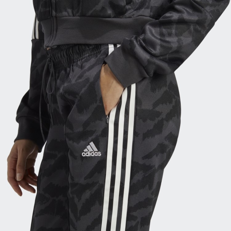 Calça Esportiva Adidas Tiro Suit Up Estilo De Vida Carbono