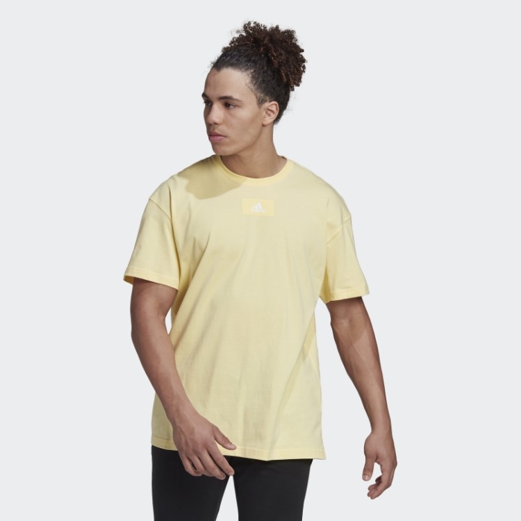 Camiseta Adidas Essentials Feelvivid Gola Ombro Amarela